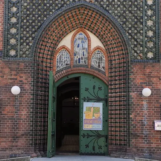 Offene Kirche, Zweites Frühstück, Kulturkirche, Galeriecafé